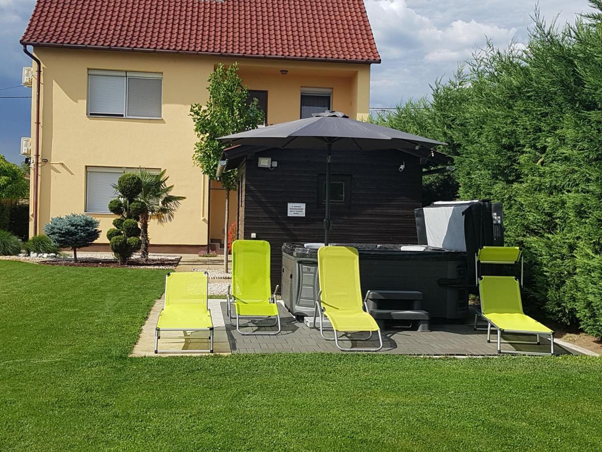 Hotel Monika Vendeghaz Mórahalom Zewnętrze zdjęcie