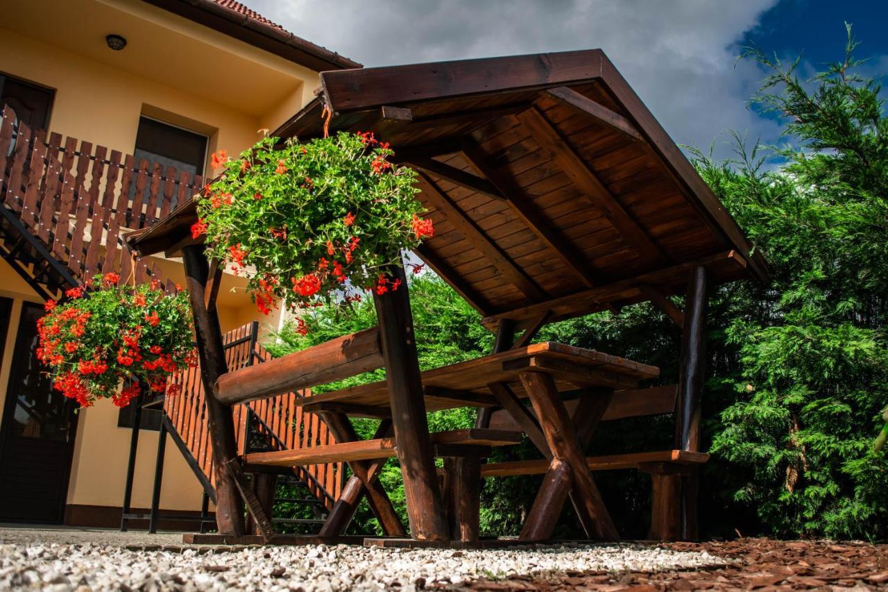 Hotel Monika Vendeghaz Mórahalom Zewnętrze zdjęcie